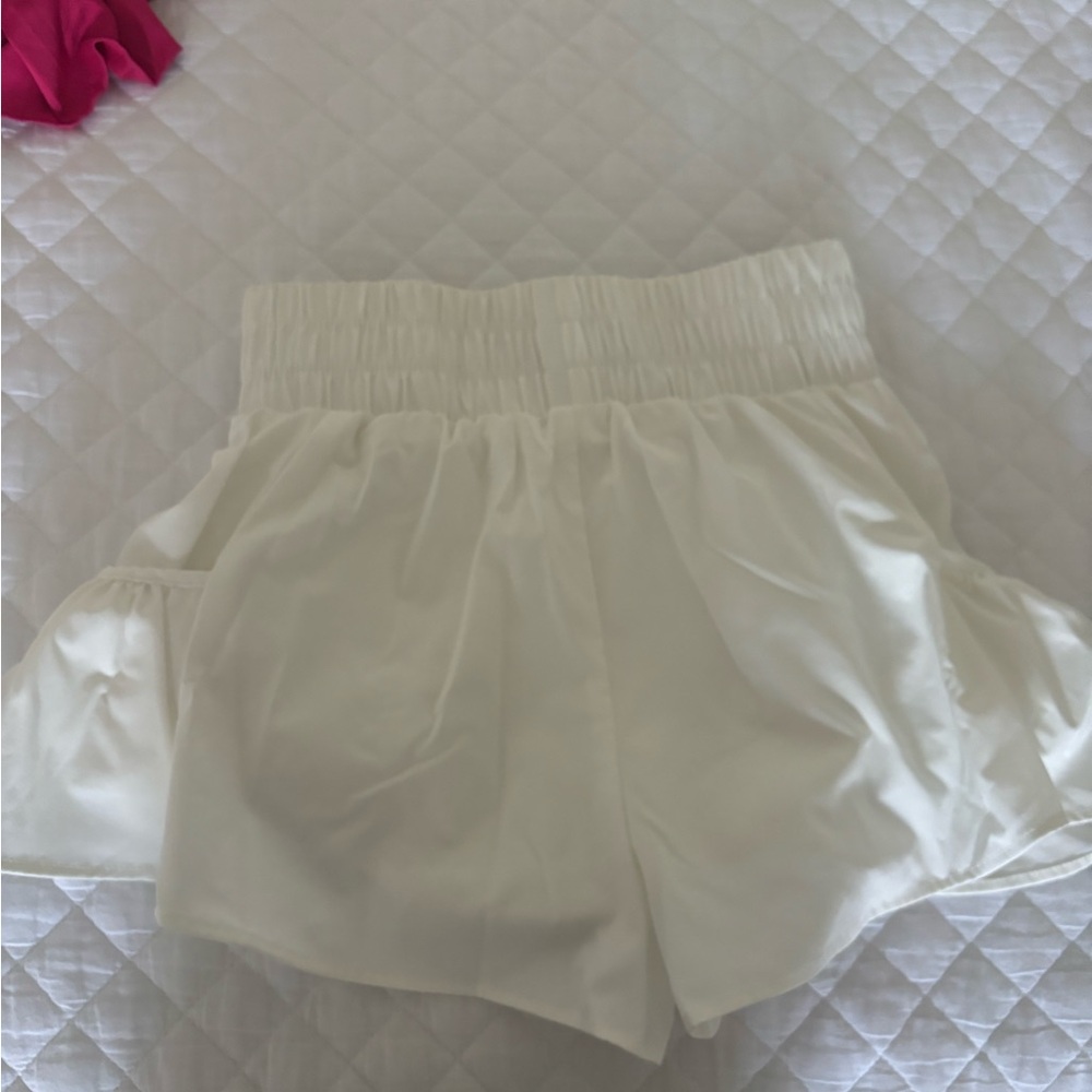 White Ruffled High-Waist Shorts - Picture 2 of 2